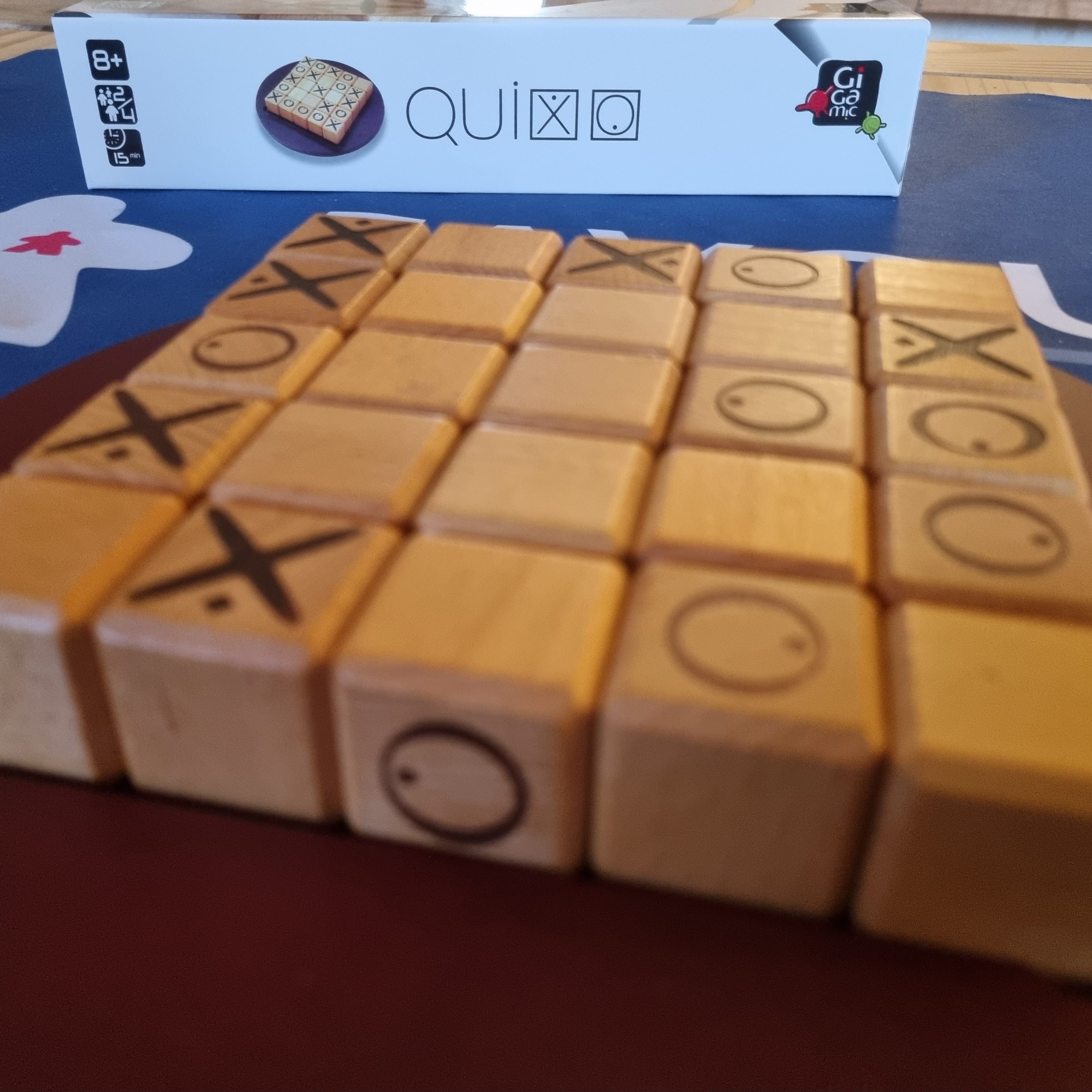 Quoridor, Abstract Strategy Game for Adults and Familes, Ages  8+, 2 to 4 Players